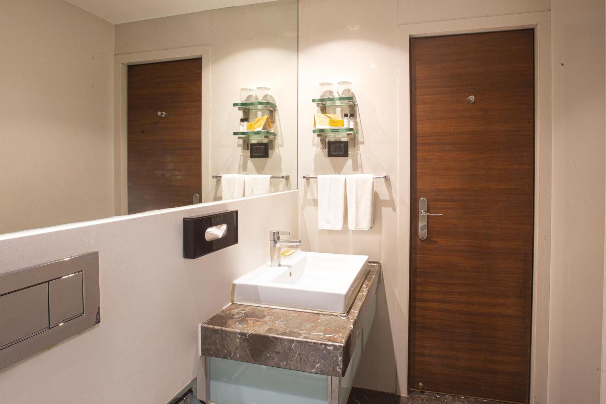 Hotel Bawa Continental Mumbai Phòng bức ảnh
